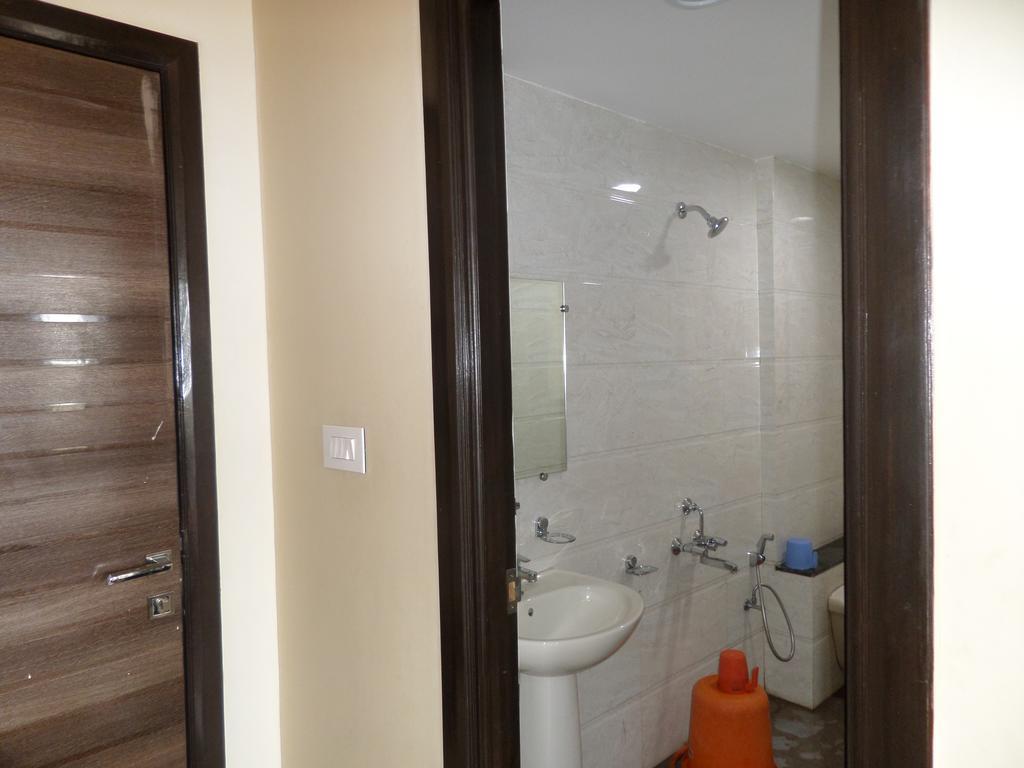 Sai Heera Residency Hotel Shirdi Bagian luar foto