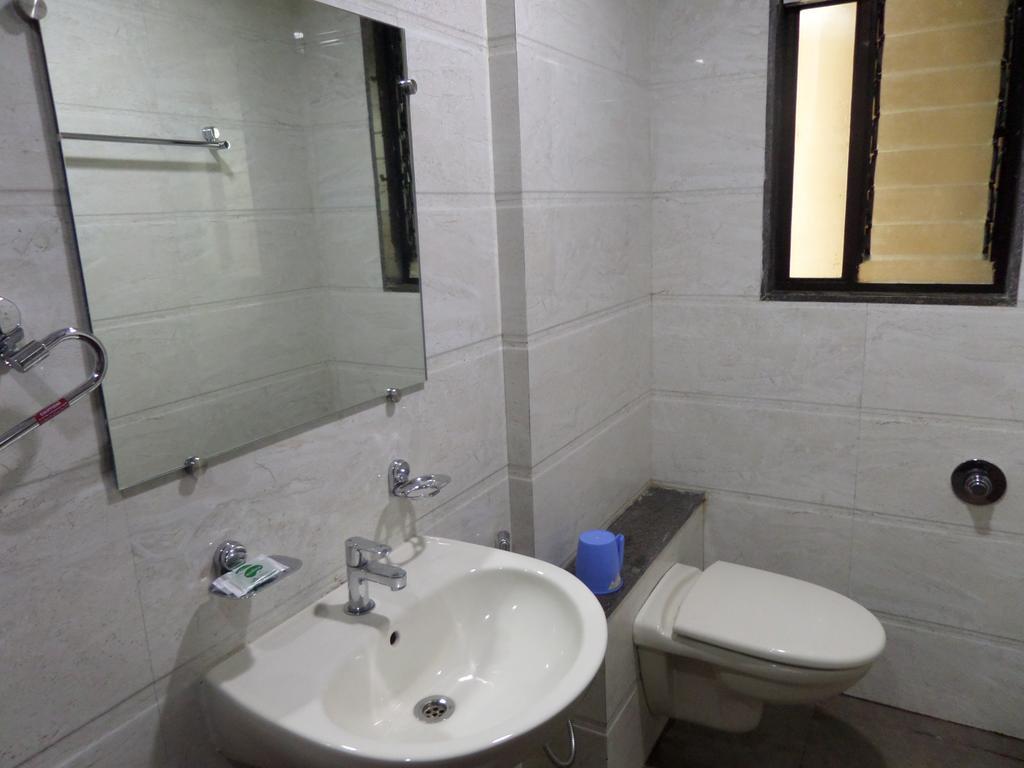 Sai Heera Residency Hotel Shirdi Bagian luar foto