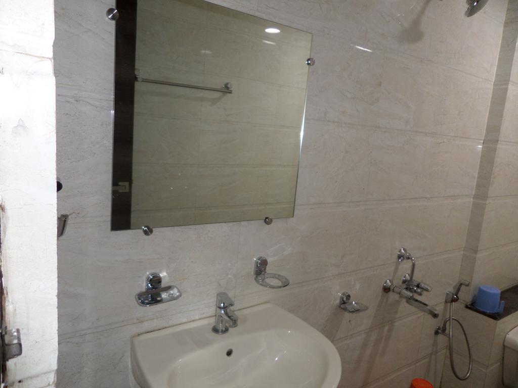 Sai Heera Residency Hotel Shirdi Bagian luar foto