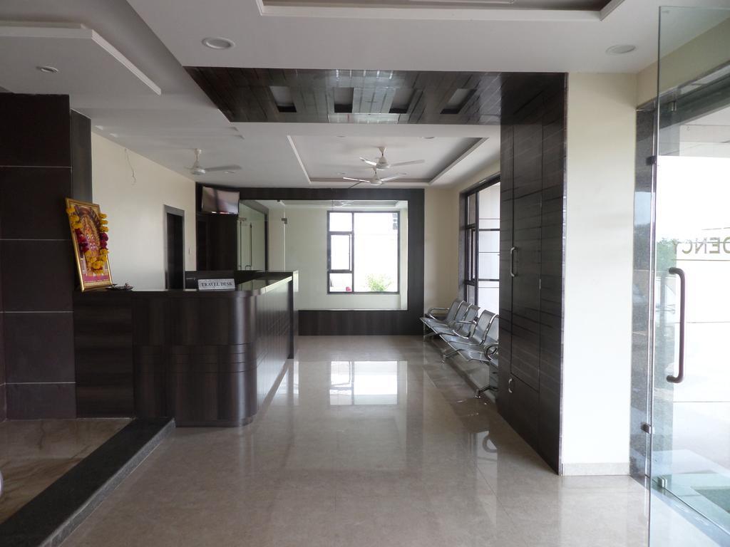 Sai Heera Residency Hotel Shirdi Bagian luar foto